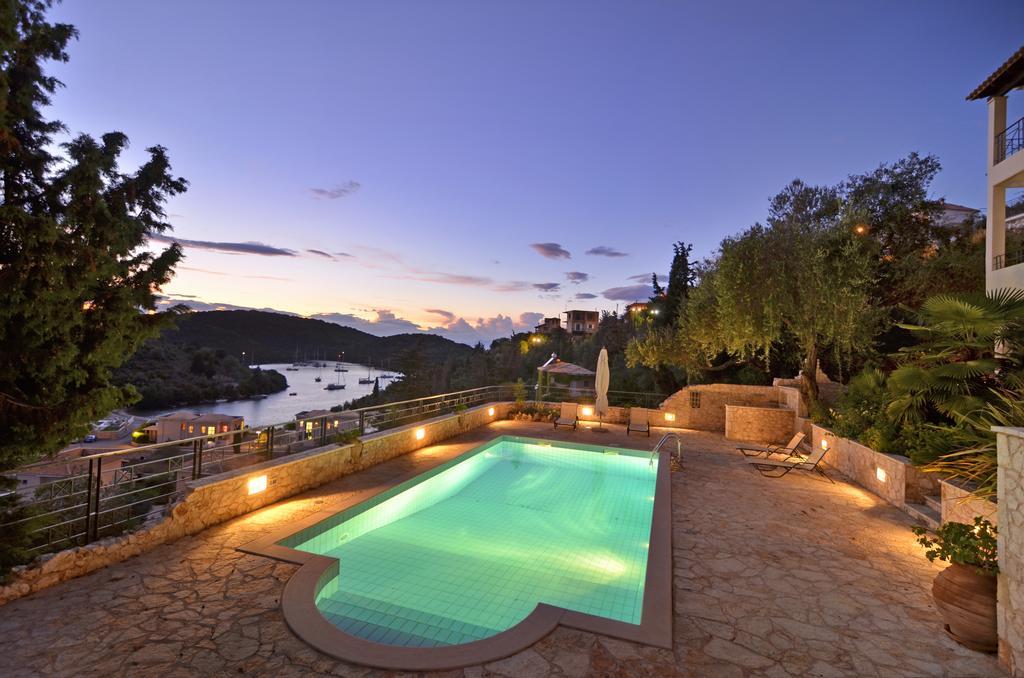Niriides Luxury Apartments Syvota Exterior foto